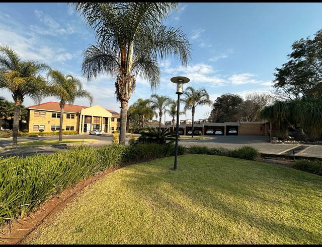 545M² OFFICE FOR SALE IN CENTURION CENTRAL
